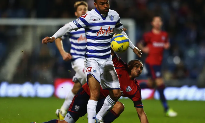 A Tactical Battle from the First Whistle